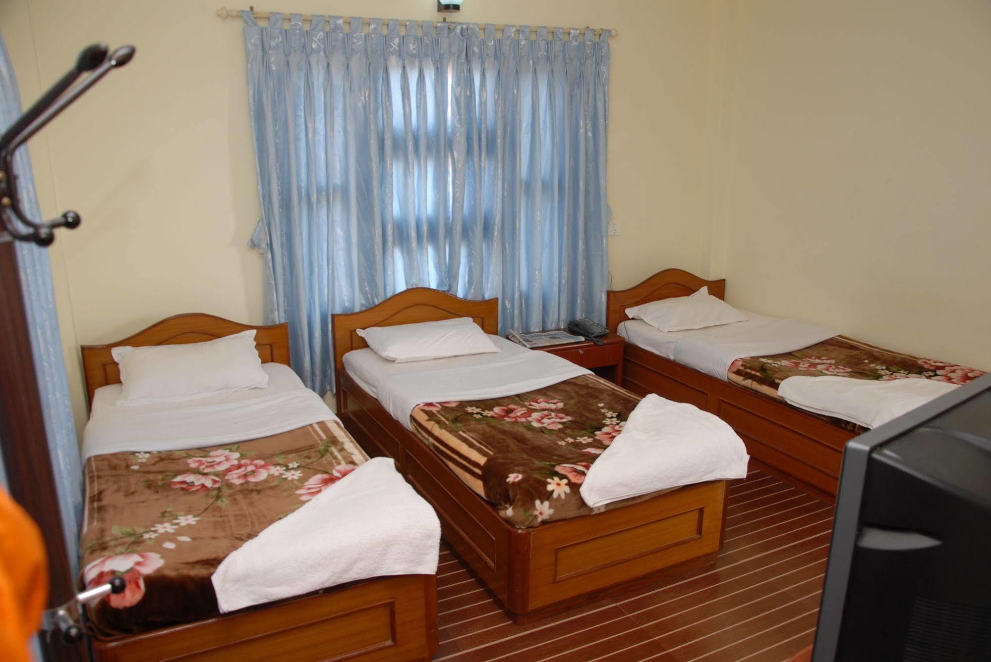 Hotel Glory Garden Pokhara Exterior photo